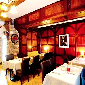 2* Szálloda Du Mont Blanc